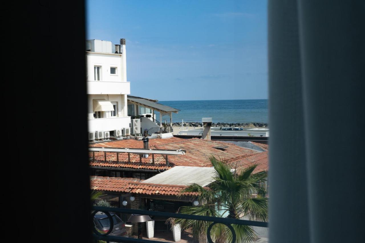 Hotel Greta B&B Rimini Exterior foto